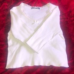 Brandy Melville Long Sleeve Crop Top.